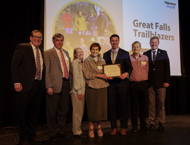 photo of award presentation